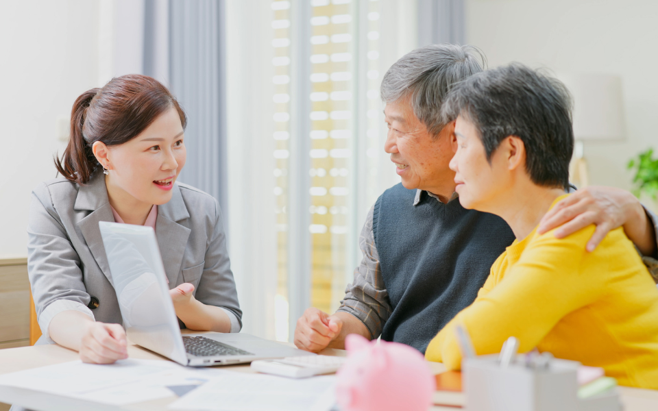 港退休金稅務詳解:一筆過與每月退休金的報稅指南