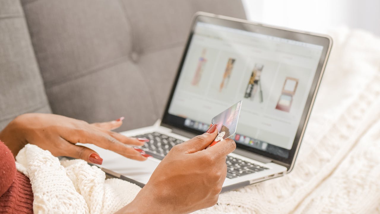 A Beginner’s Guide to E-commerce for Hong Kong SMEs