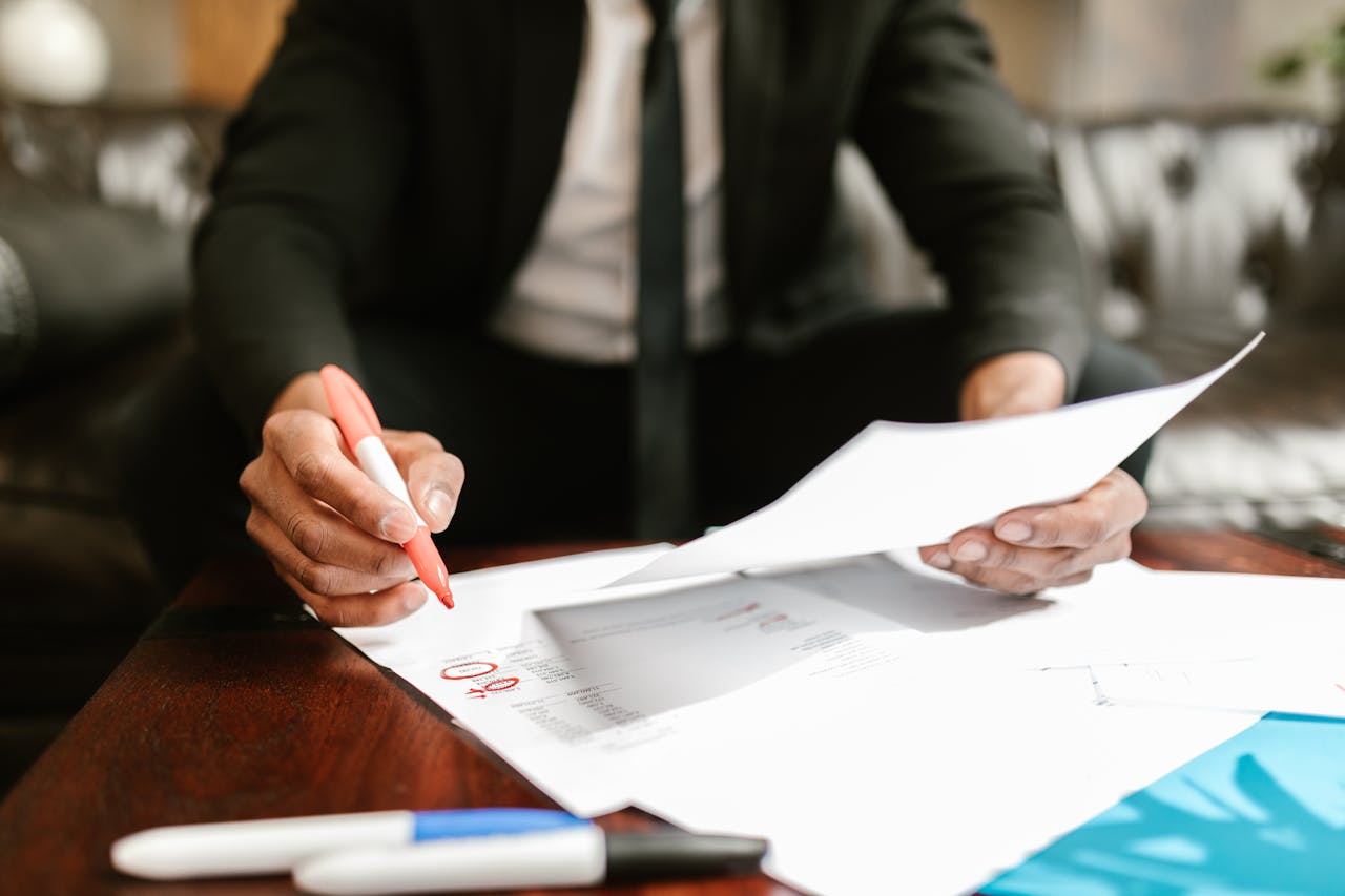 A Guide to Global Business and Immigration Services in Hong Kong